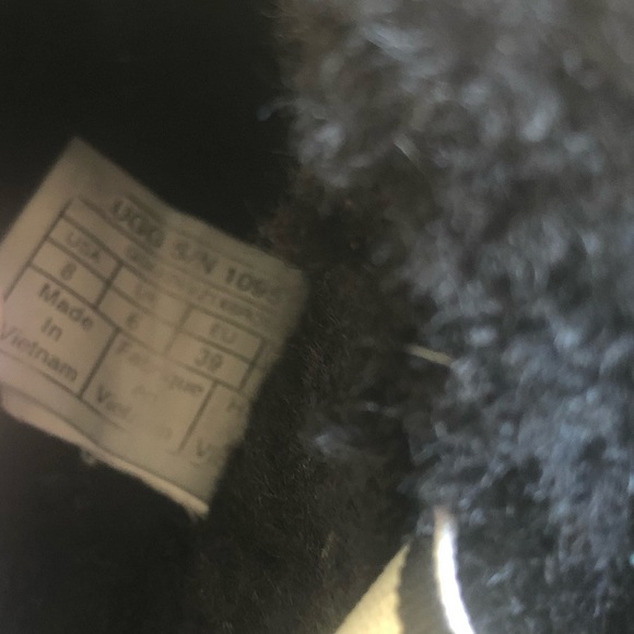 UGG fluff yaeh slide size 8 black - Picture 7 of 8